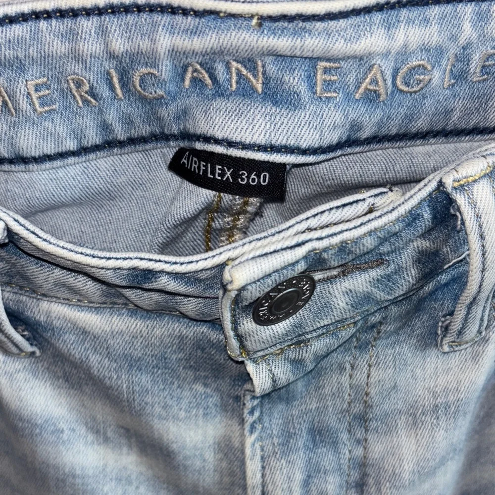 American Eagle Outfitters Light Blue Skinny Jeans - Picture 5 of 11